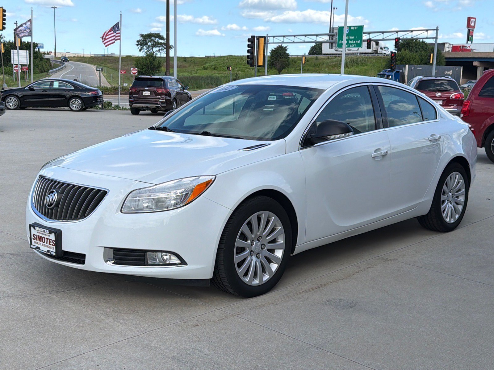 Used 2012 Buick Regal Leather FWD image 4