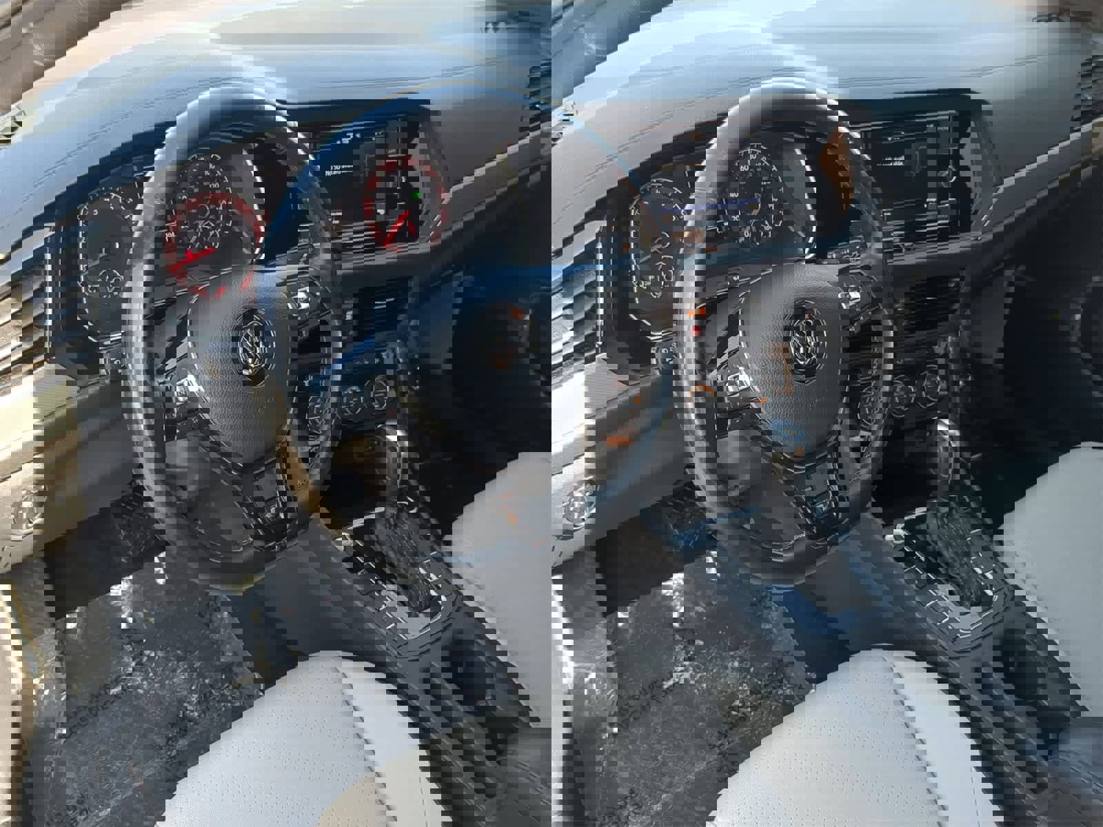 Used 2021 Volkswagen Jetta R-Line w/ R-Line Cold Weather Package image 10