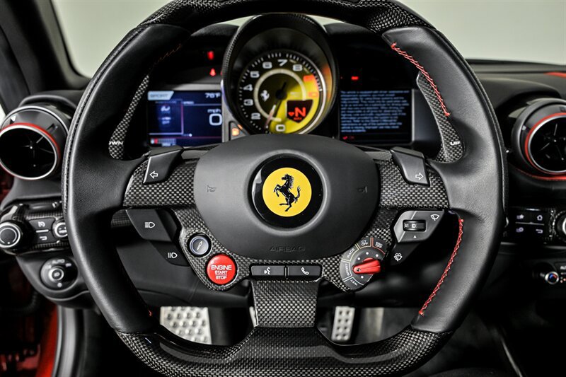 Used 2020 Ferrari 812 Superfast RWD image 38