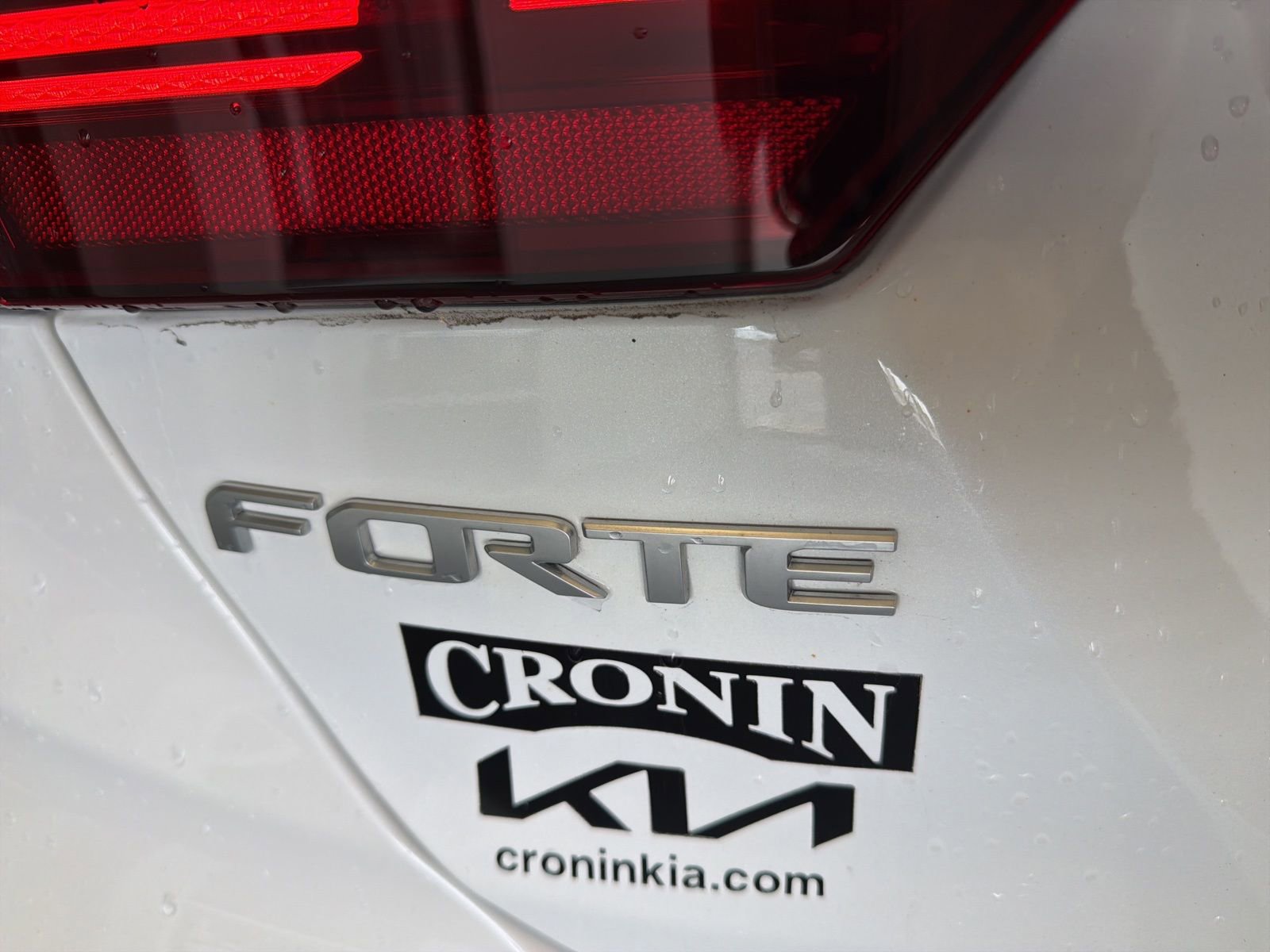 Used 2024 Kia Forte GT-Line FWD image 8