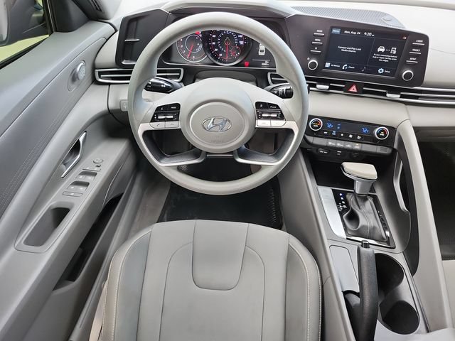 Used 2021 Hyundai Elantra SEL FWD image 15