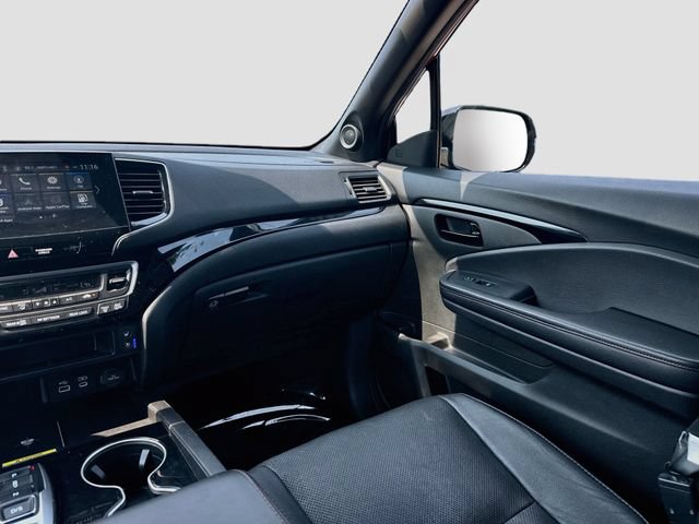 Certified 2024 Honda Passport Black Edition image 29