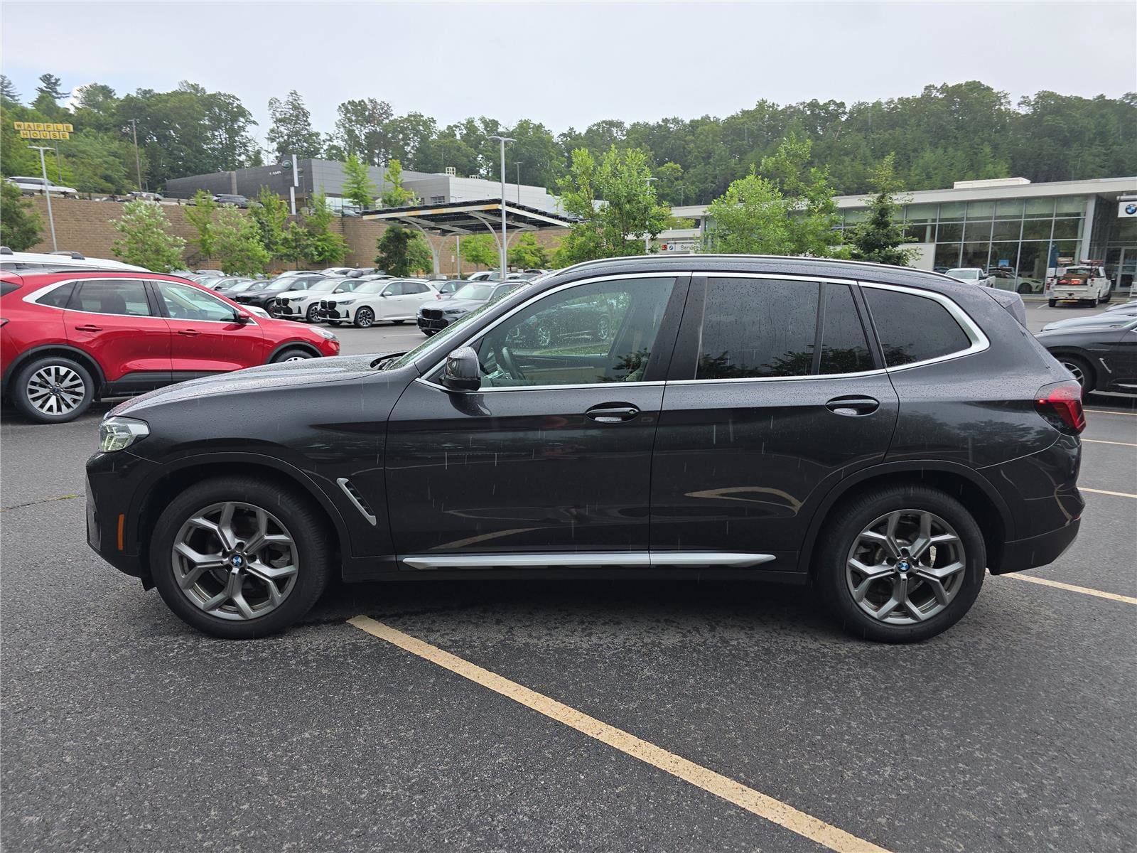 Used 2022 BMW X3 xDrive30i w/ Convenience Package AWD/4WD image 6