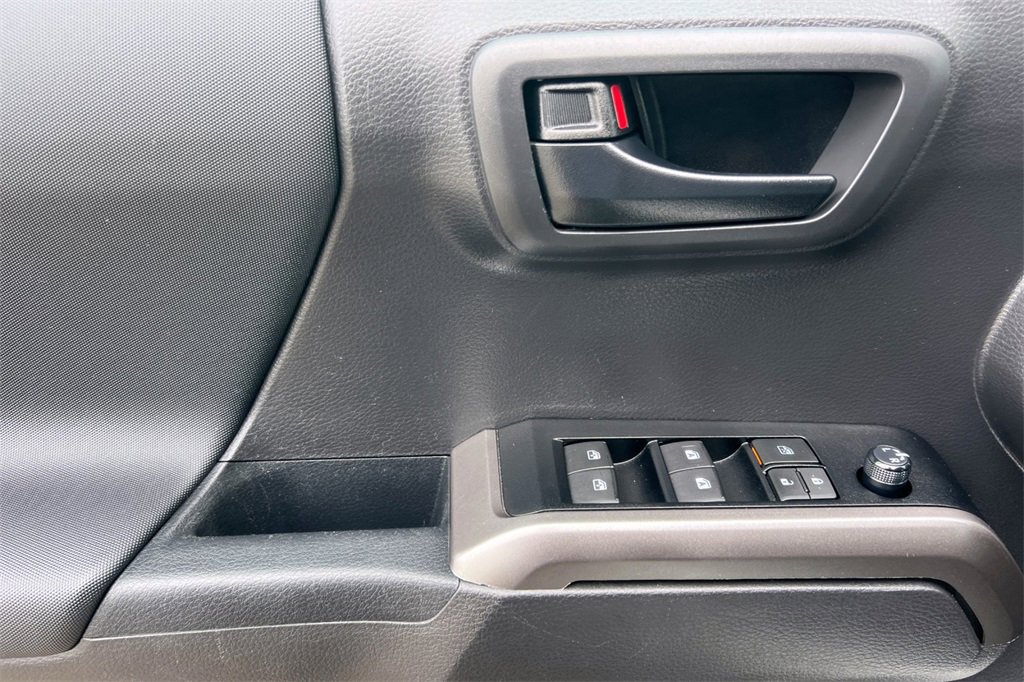 Certified 2023 Toyota Tacoma 4x4 Double Cab image 14