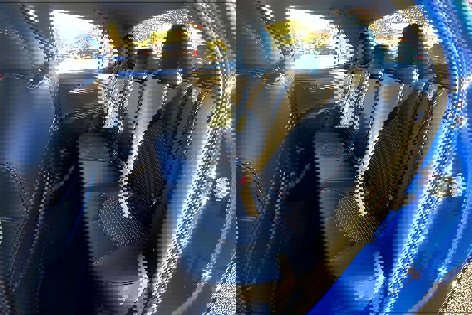 Used 2023 Toyota Camry SE image 30