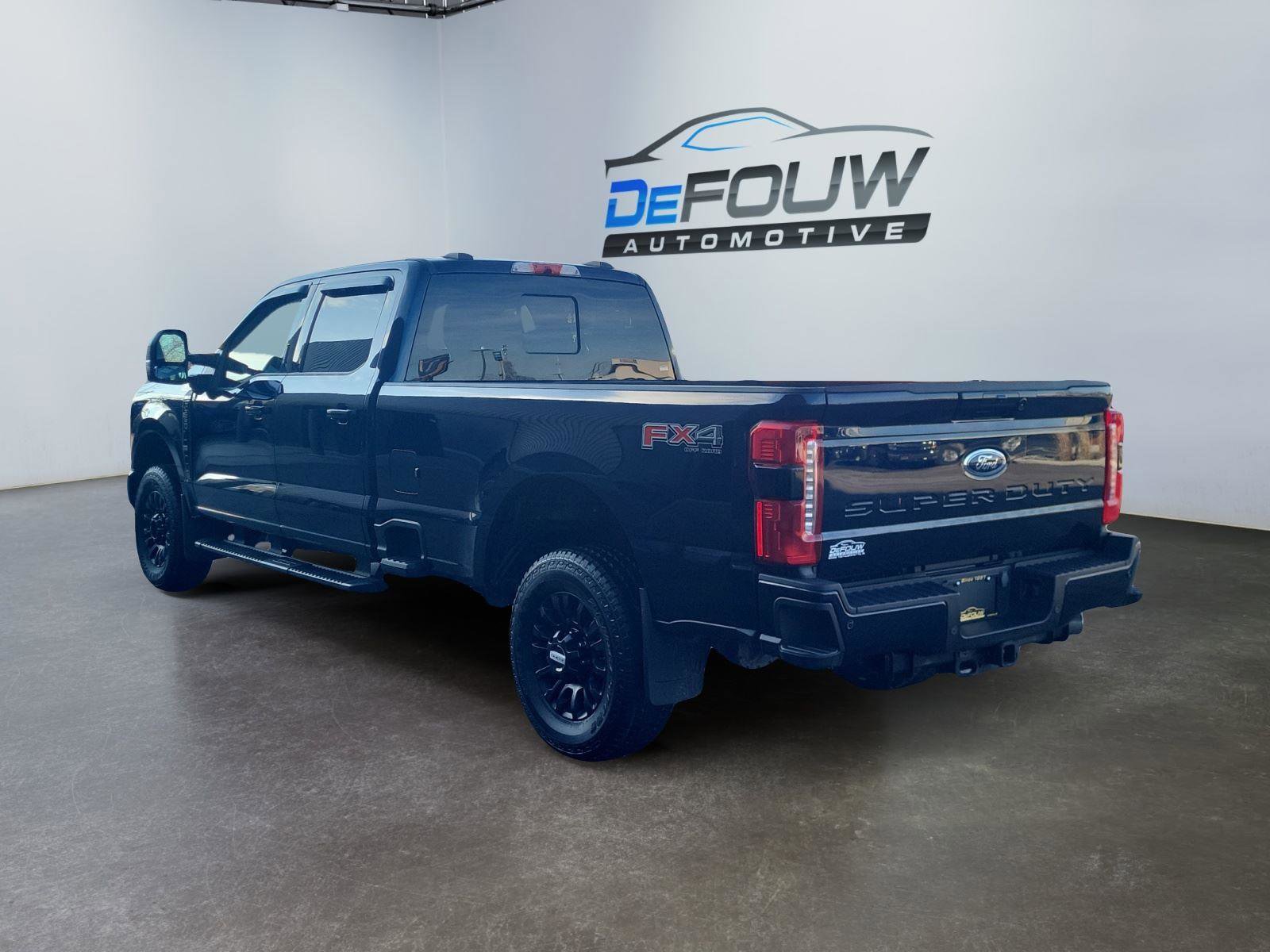 Used 2023 Ford F250 XLT w/ XLT Premium Package image 5