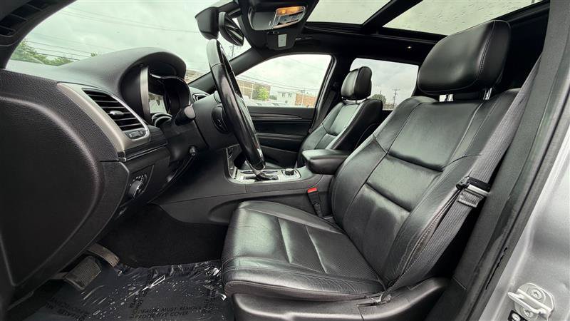 Used 2021 Jeep Grand Cherokee Limited w/ Luxury Group II AWD/4WD image 24