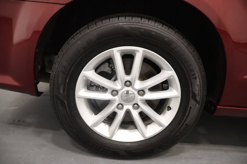 Certified 2019 Dodge Grand Caravan SXT FWD image 28
