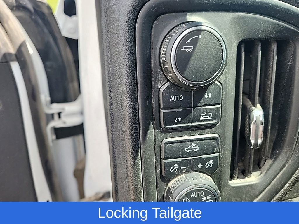 Used 2020 Chevrolet Silverado 1500 Custom w/ Trailering Package AWD/4WD image 17
