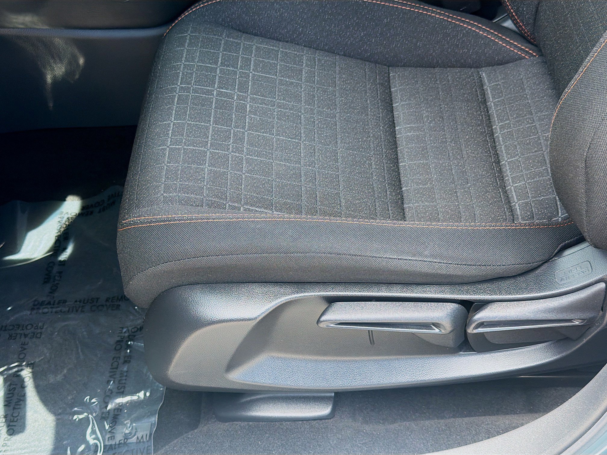 Certified 2025 Honda HR-V Sport image 17