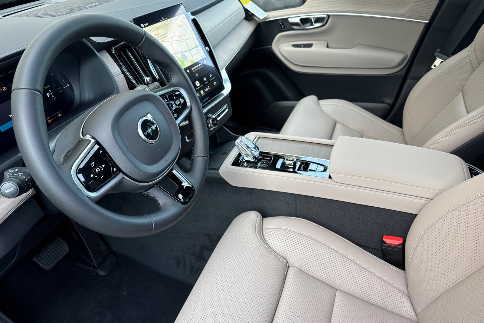 New 2026 Volvo XC90 T8 Ultra w/ Protection Package Premier AWD/4WD image 9