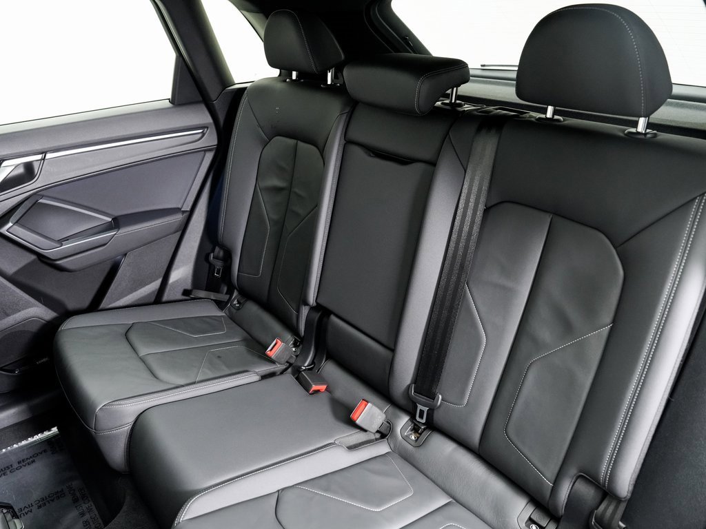 Used 2022 Audi Q3 2.0T Premium Plus image 23