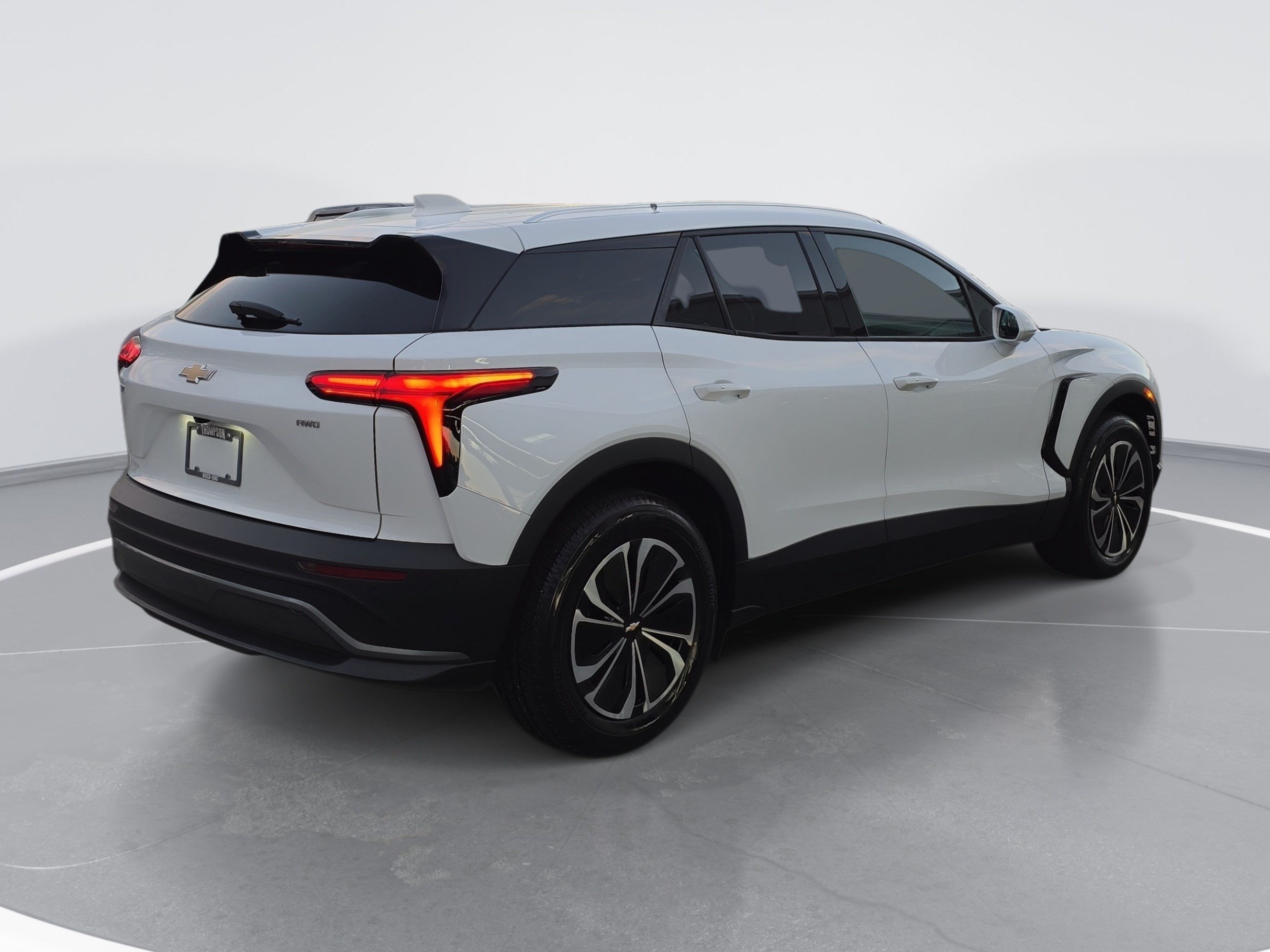 Used 2024 Chevrolet Blazer EV LT AWD/4WD image 3