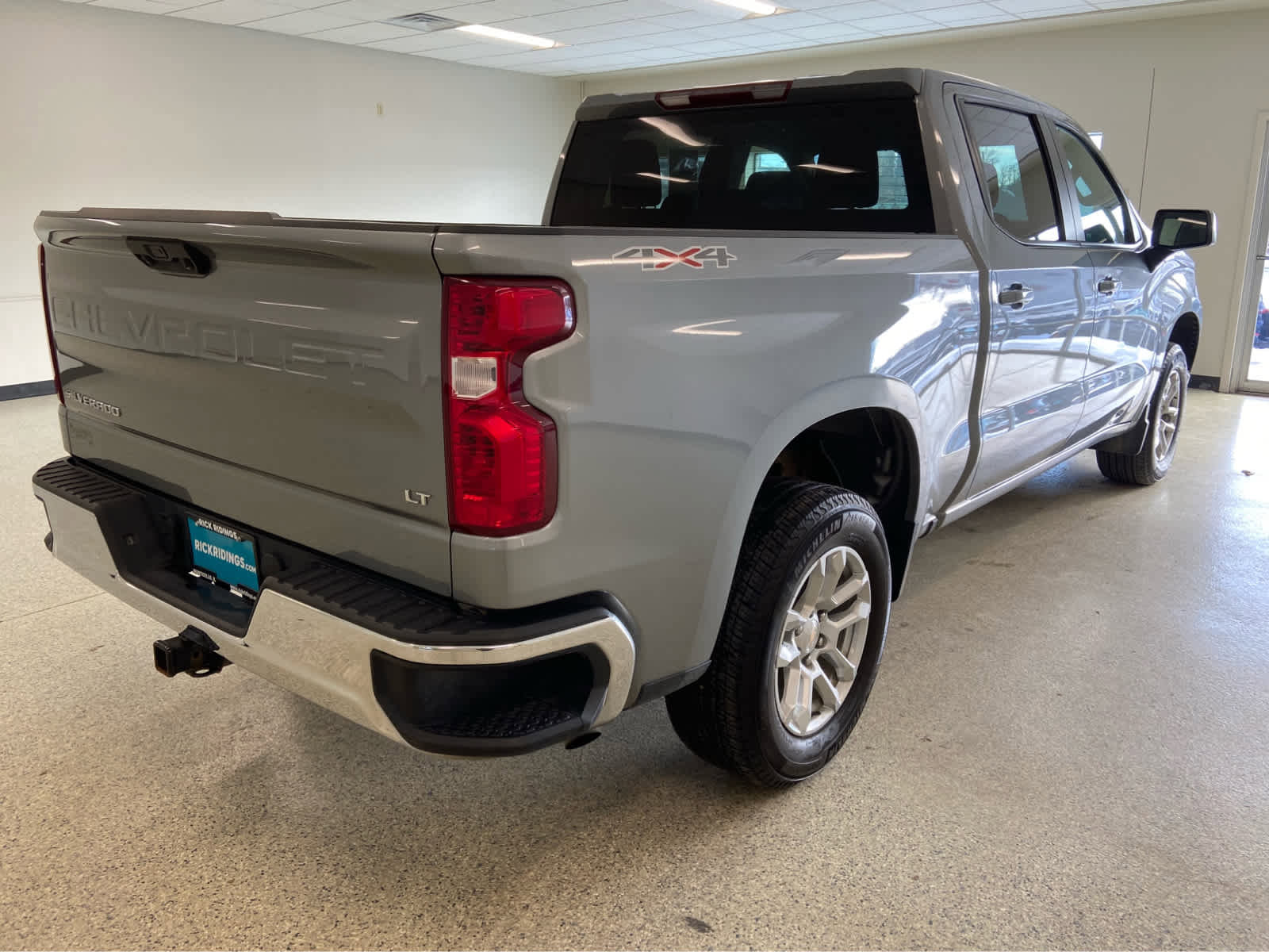 Used 2023 Chevrolet Silverado 1500 LT image 7