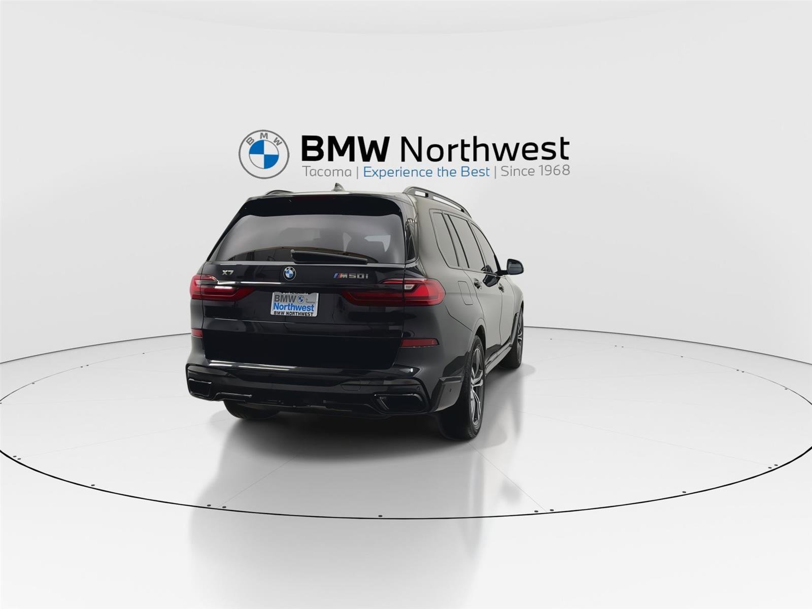 Used 2021 BMW X7 M50i AWD/4WD image 2