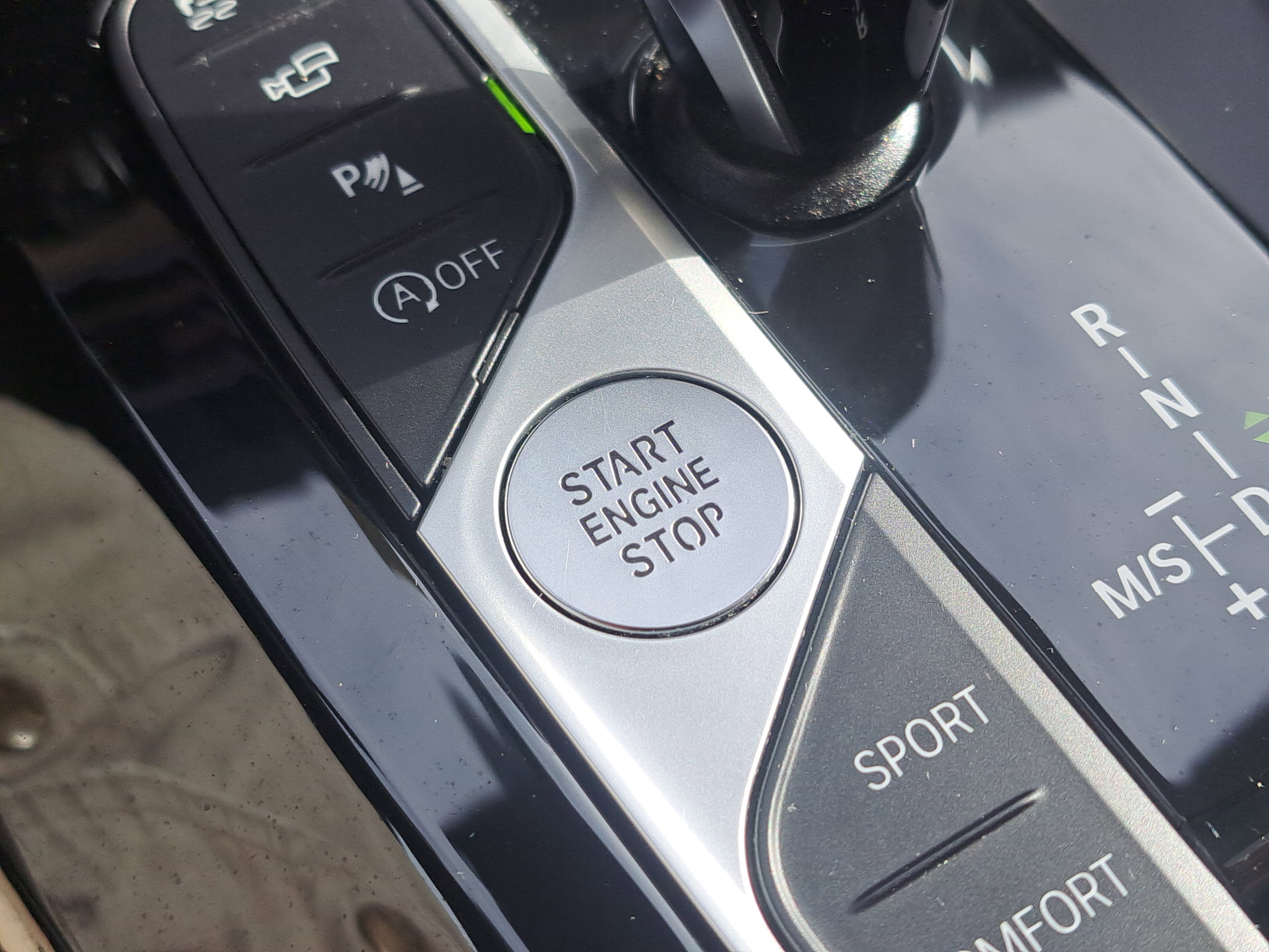 Used 2023 BMW X4 xDrive30i w/ M Sport Package image 28