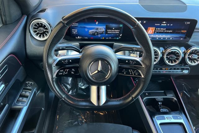Used 2024 Mercedes-Benz GLB 250 image 16