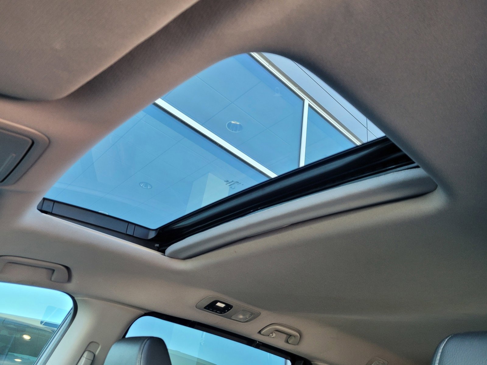 Used 2021 Honda Odyssey EX-L image 21