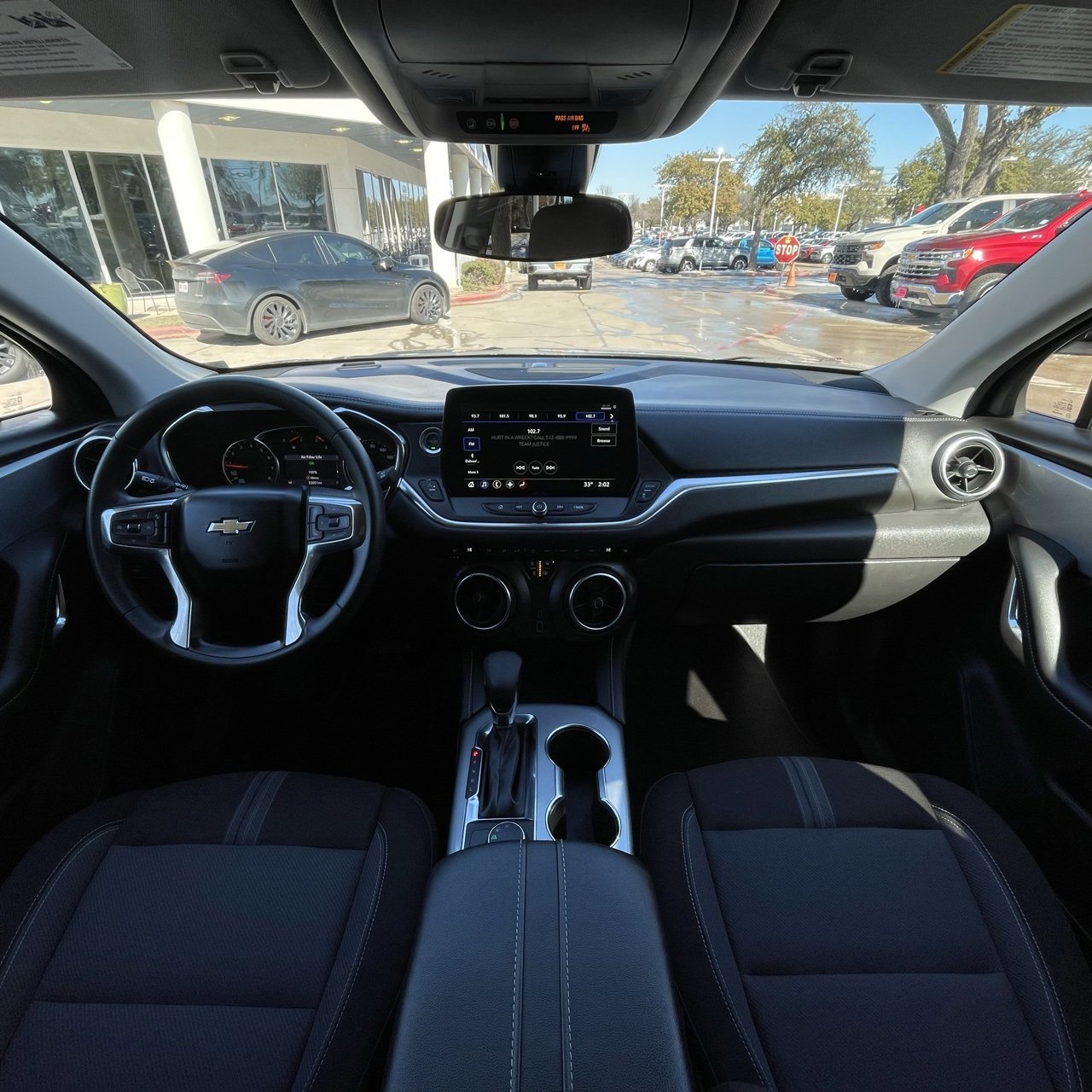 Used 2025 Chevrolet Blazer LT image 10