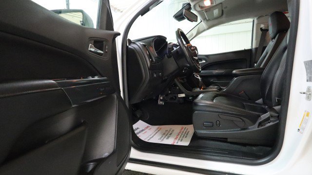 Used 2022 GMC Canyon AT4 w/ Driver Alert Package image 9