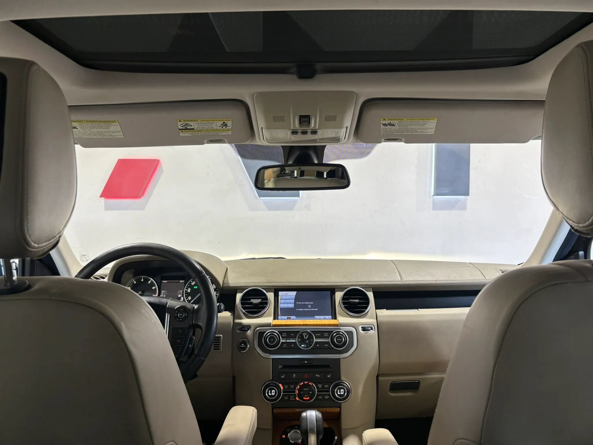 Used 2011 Land Rover LR4 HSE LUX AWD/4WD image 19