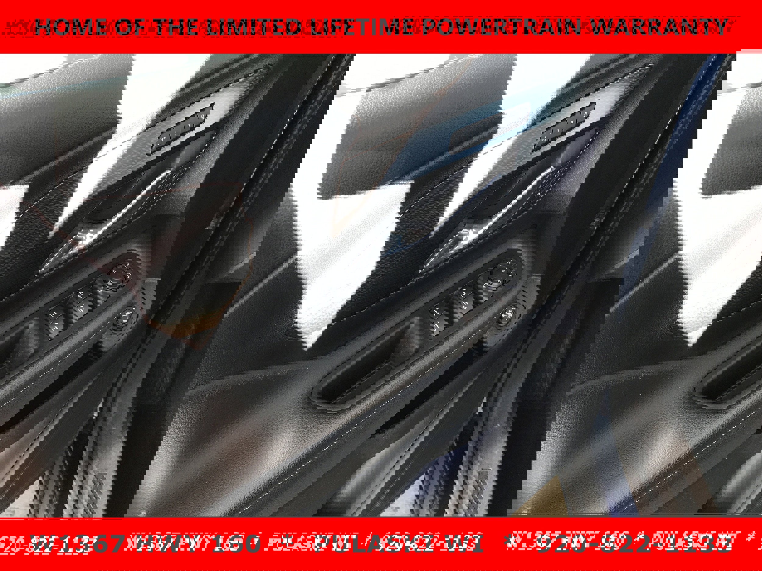 Used 2023 GMC Terrain SLT image 9