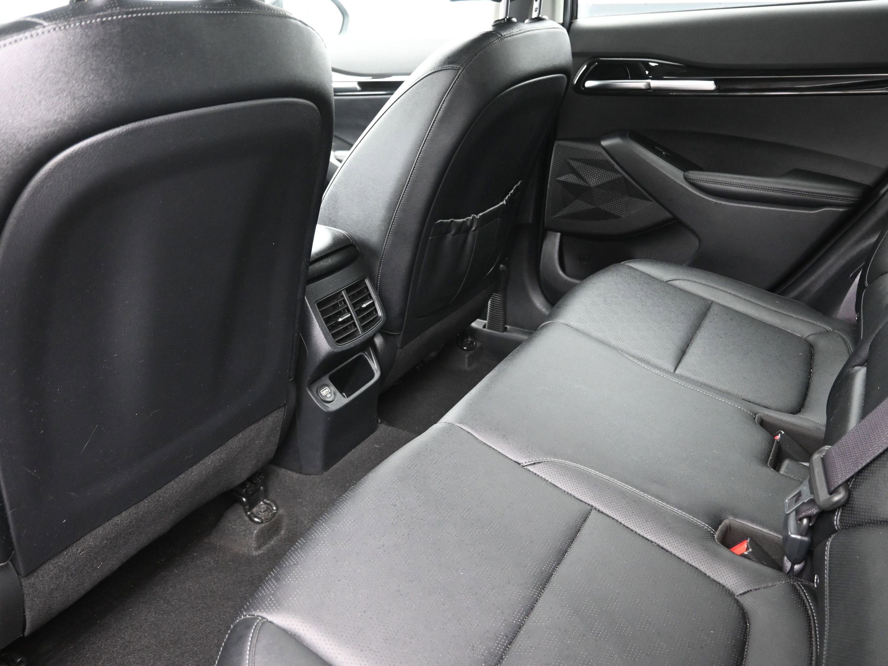 Used 2021 Kia Seltos SX w/ SX Sunroof Package image 21