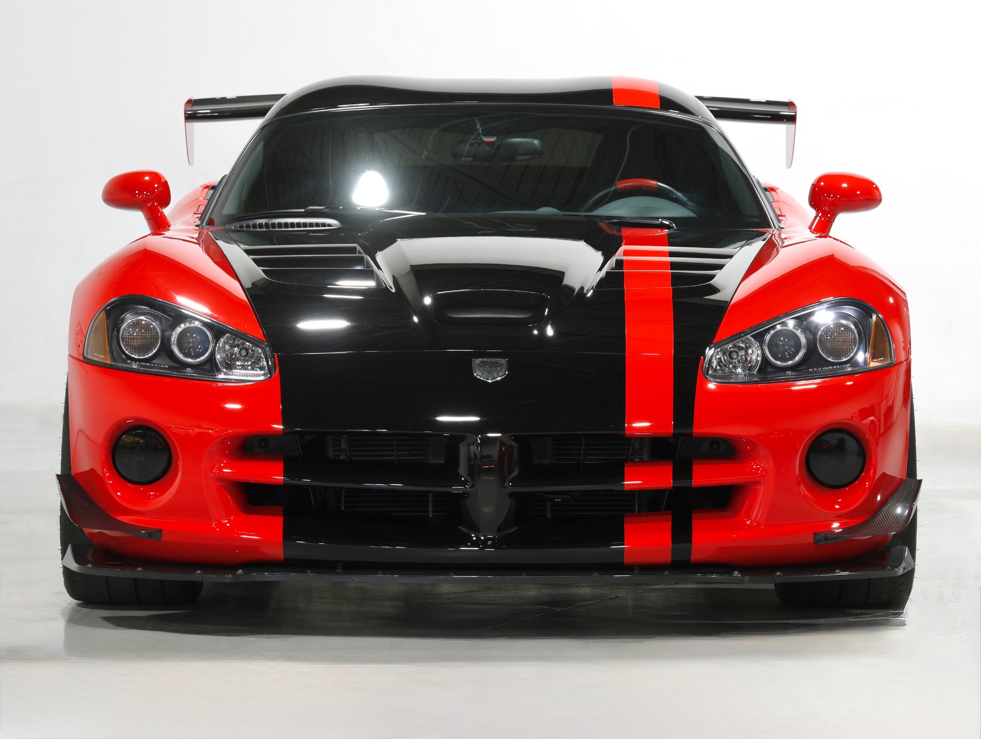 Used 2008 Dodge Viper SRT-10 w/ Competition Group image 9