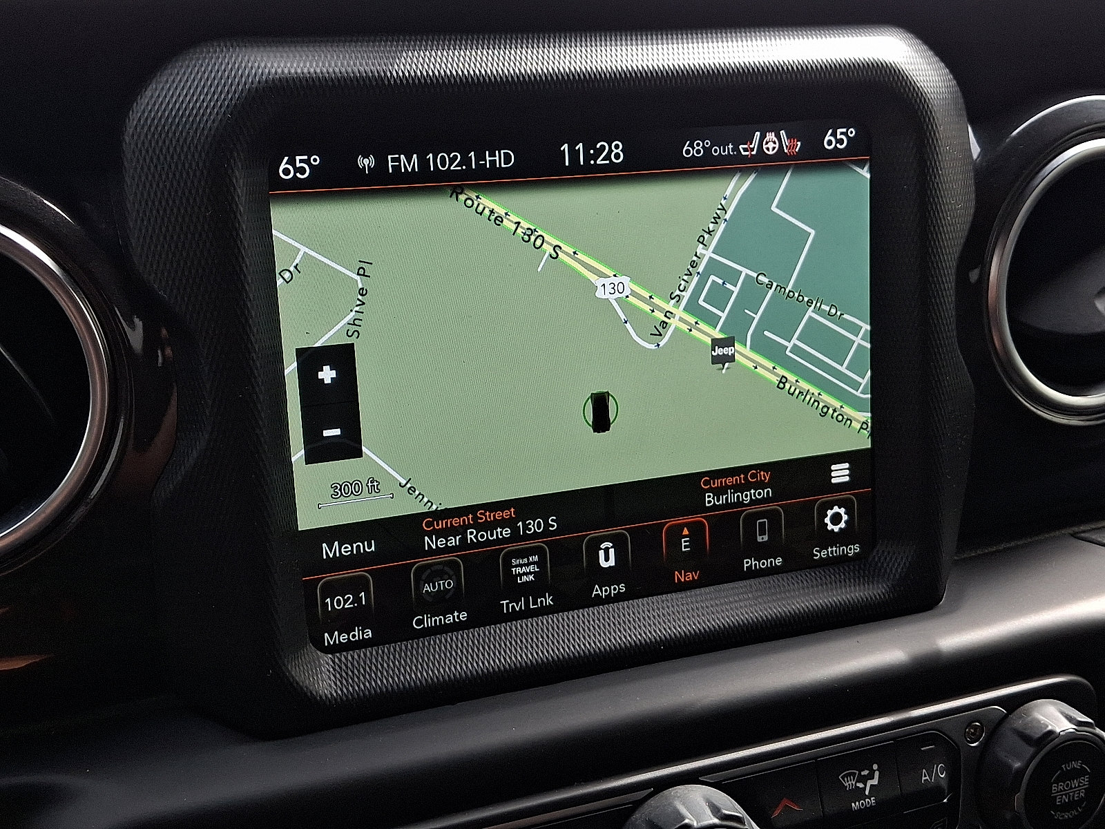 Used 2022 Jeep Wrangler Unlimited Sahara image 18