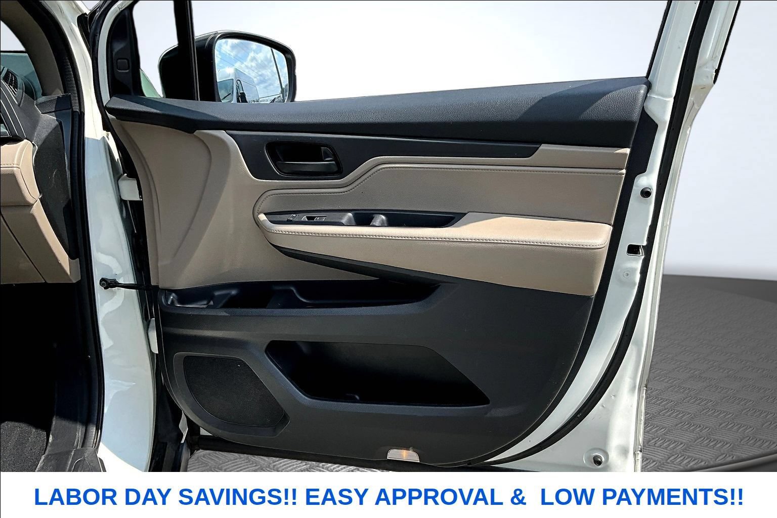 Used 2018 Honda Odyssey EX image 24