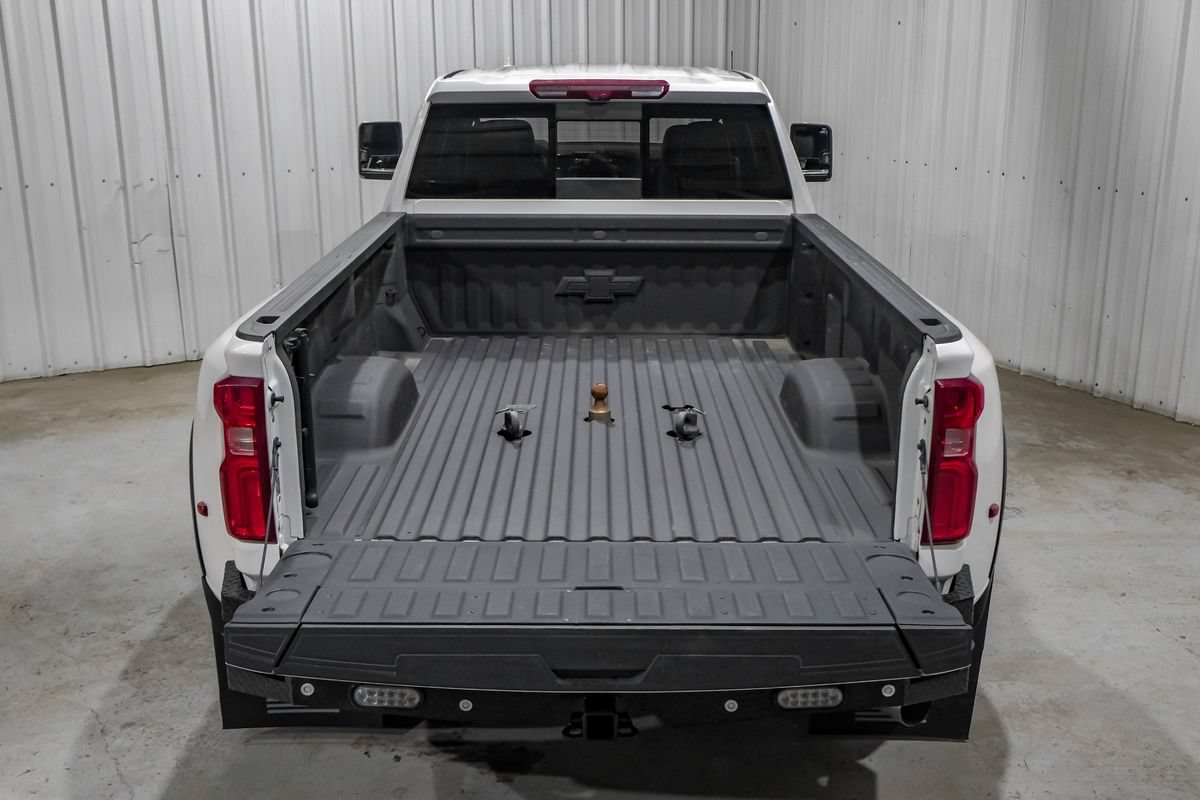 Used 2025 Chevrolet Silverado 3500 High Country w/ High Country Premium Package AWD/4WD image 58