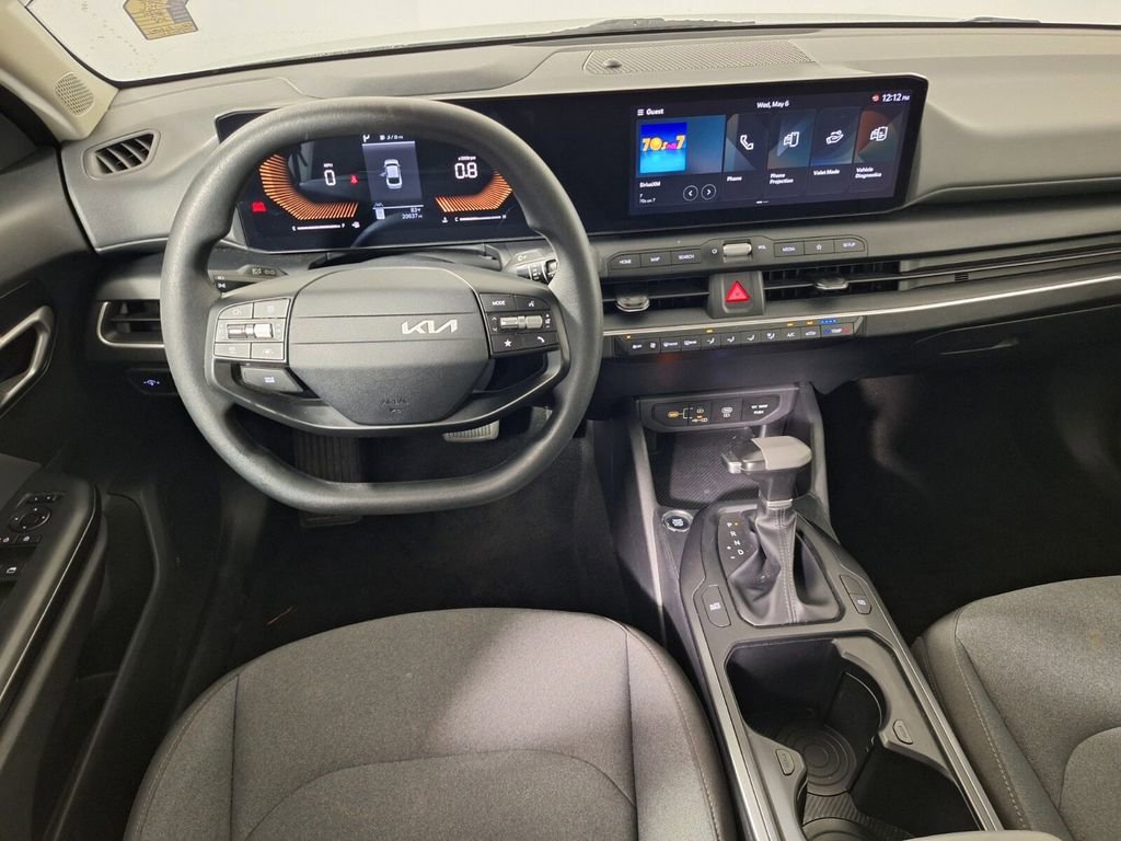 Used 2025 Kia K4 FWD image 9