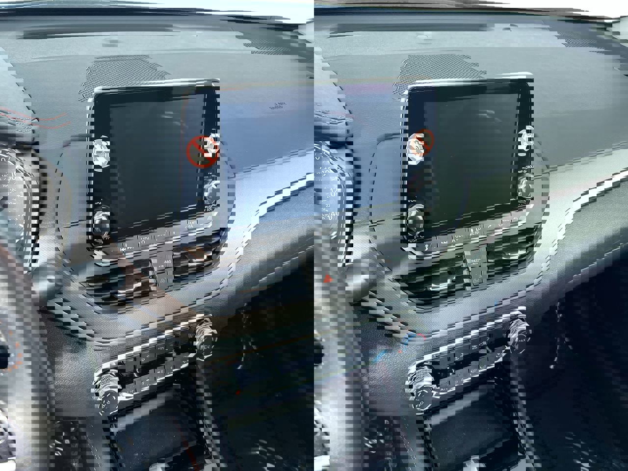 Used 2025 Nissan Altima 2.5 SR image 24