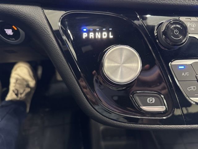 Used 2023 Chrysler Pacifica Touring-L w/ S Appearance Package image 42