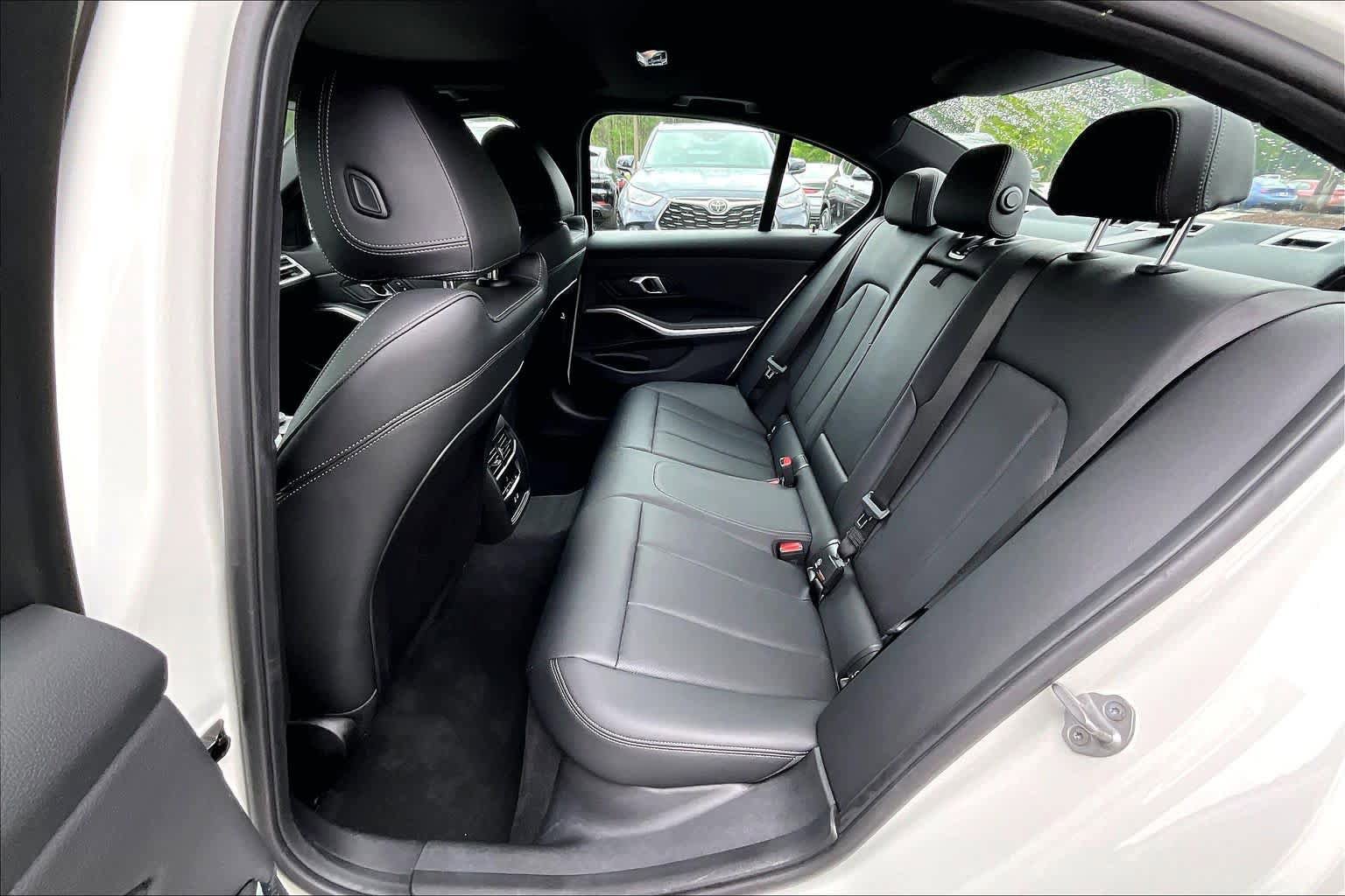 Certified 2025 BMW 330i Sedan RWD image 21