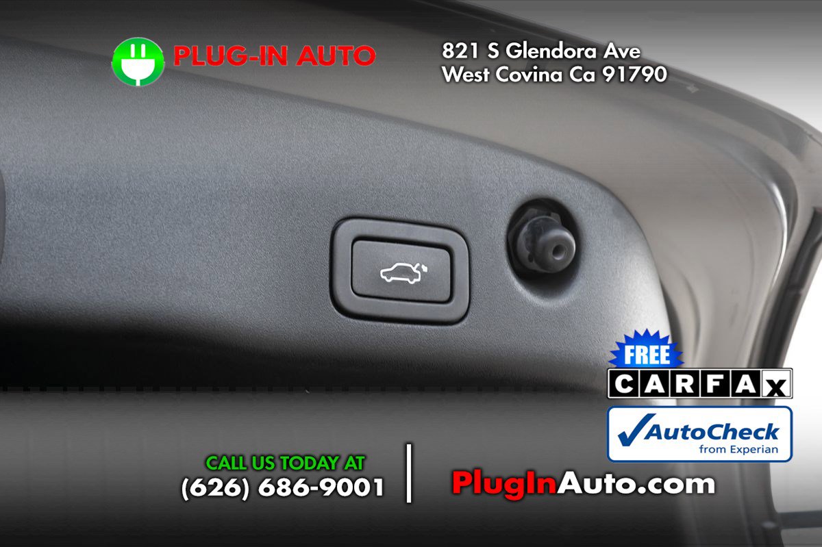 Used 2019 Jaguar XJ Supercharged image 13