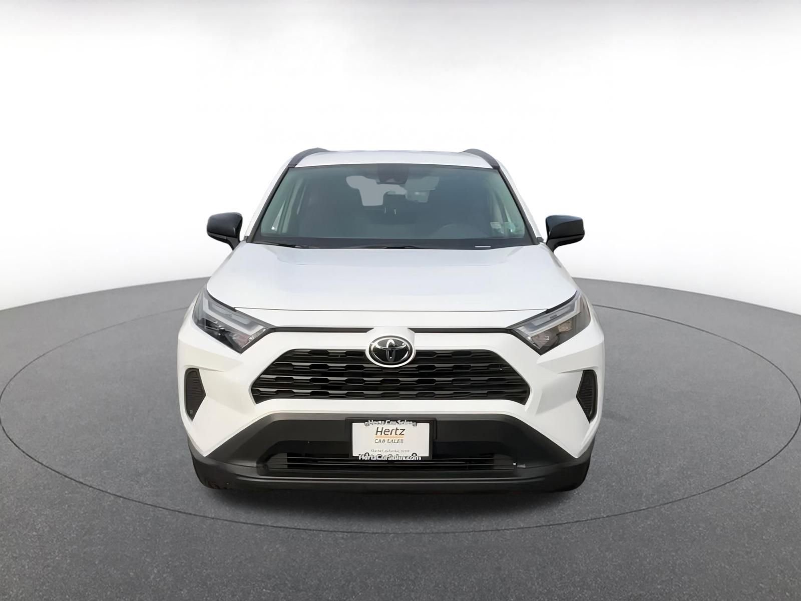 Used 2025 Toyota RAV4 LE image 5