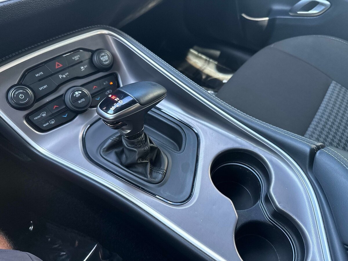 Used 2021 Dodge Challenger GT RWD image 18