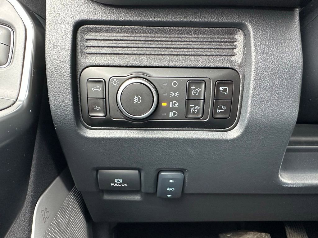 New 2026 Ford F350 Platinum w/ Tremor Off-Road Package image 29