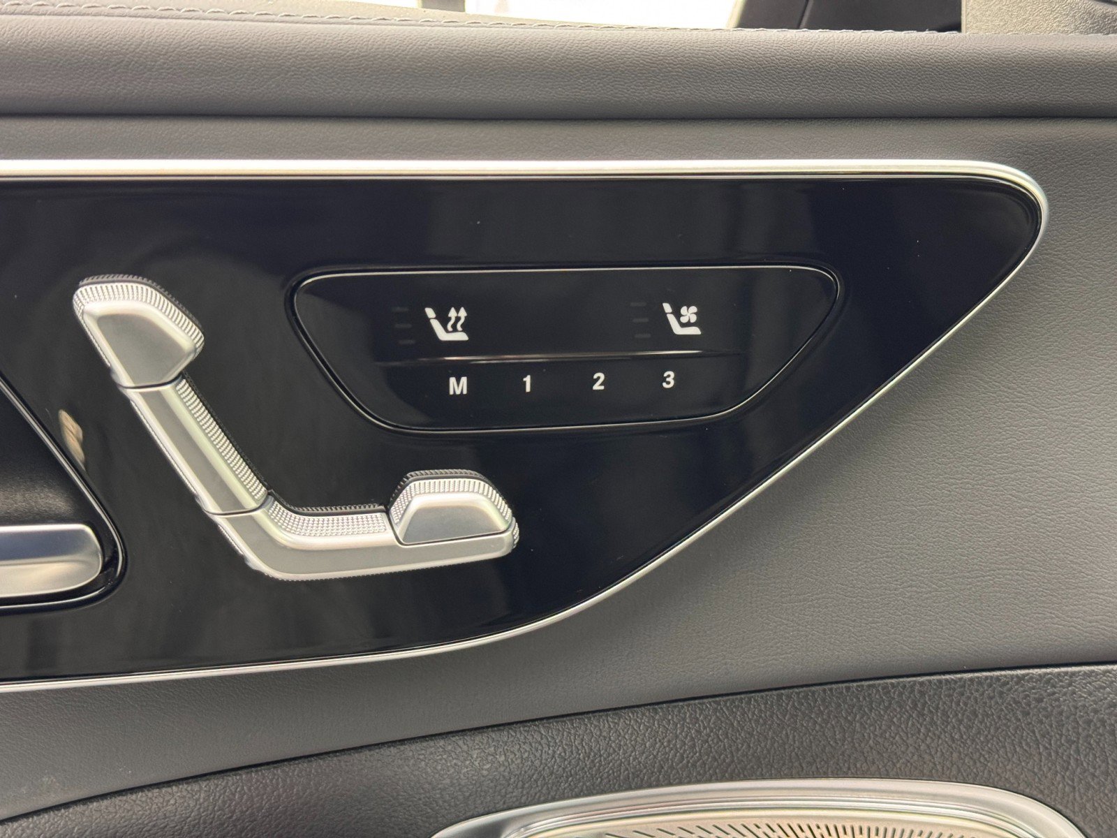 Used 2024 Mercedes-Benz C 63 AMG S w/ Pinnacle Trim Package image 18