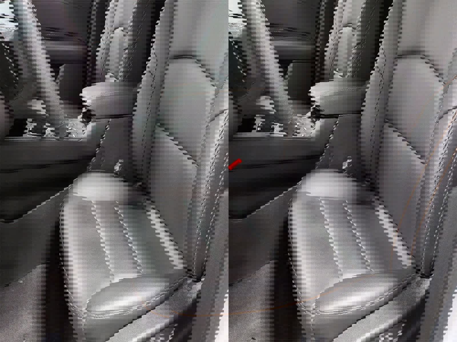 Used 2022 Cadillac XT4 Sport w/ Cold Weather Package image 17