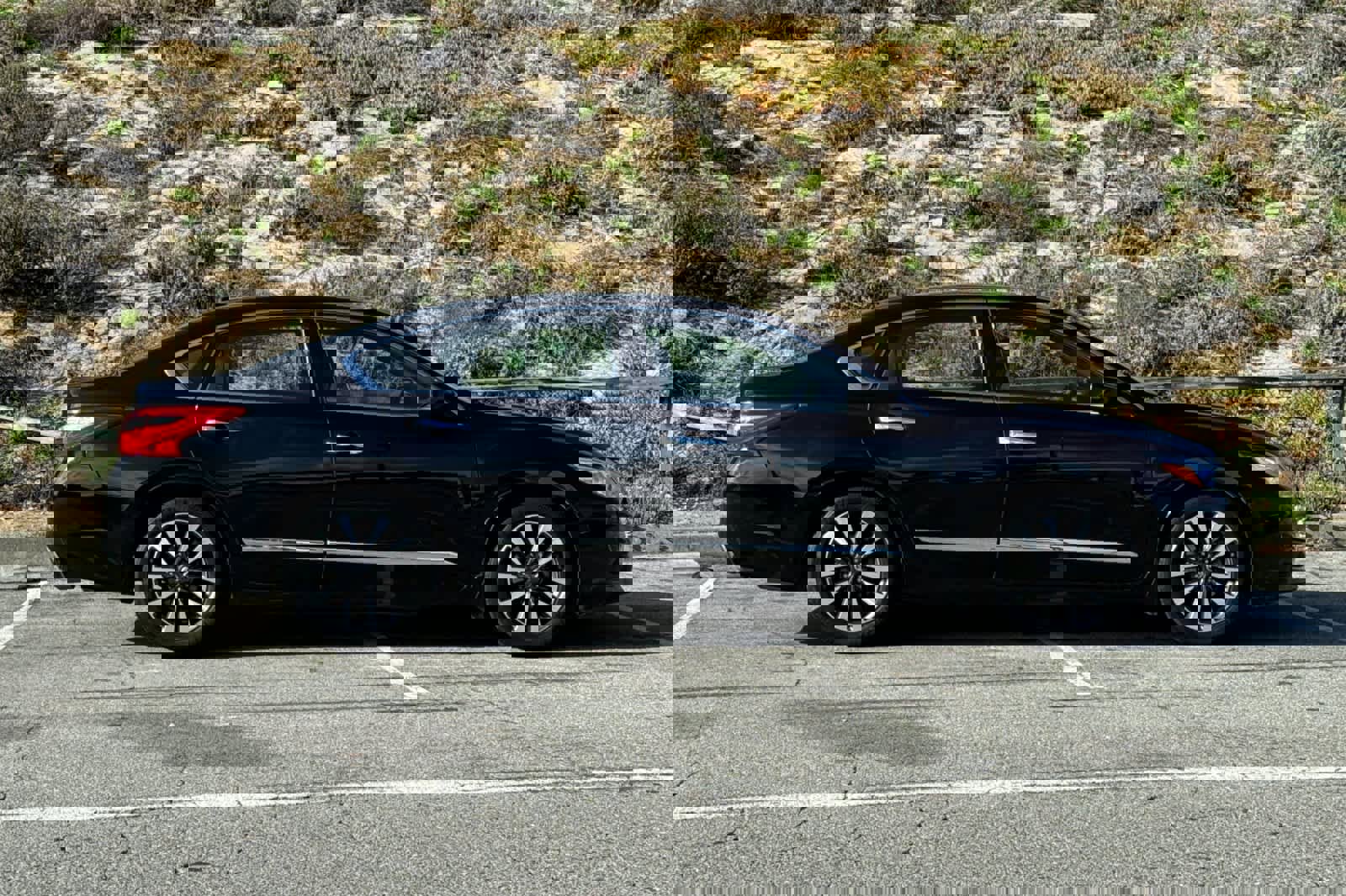 Used 2016 Nissan Altima 2.5 SV image 6