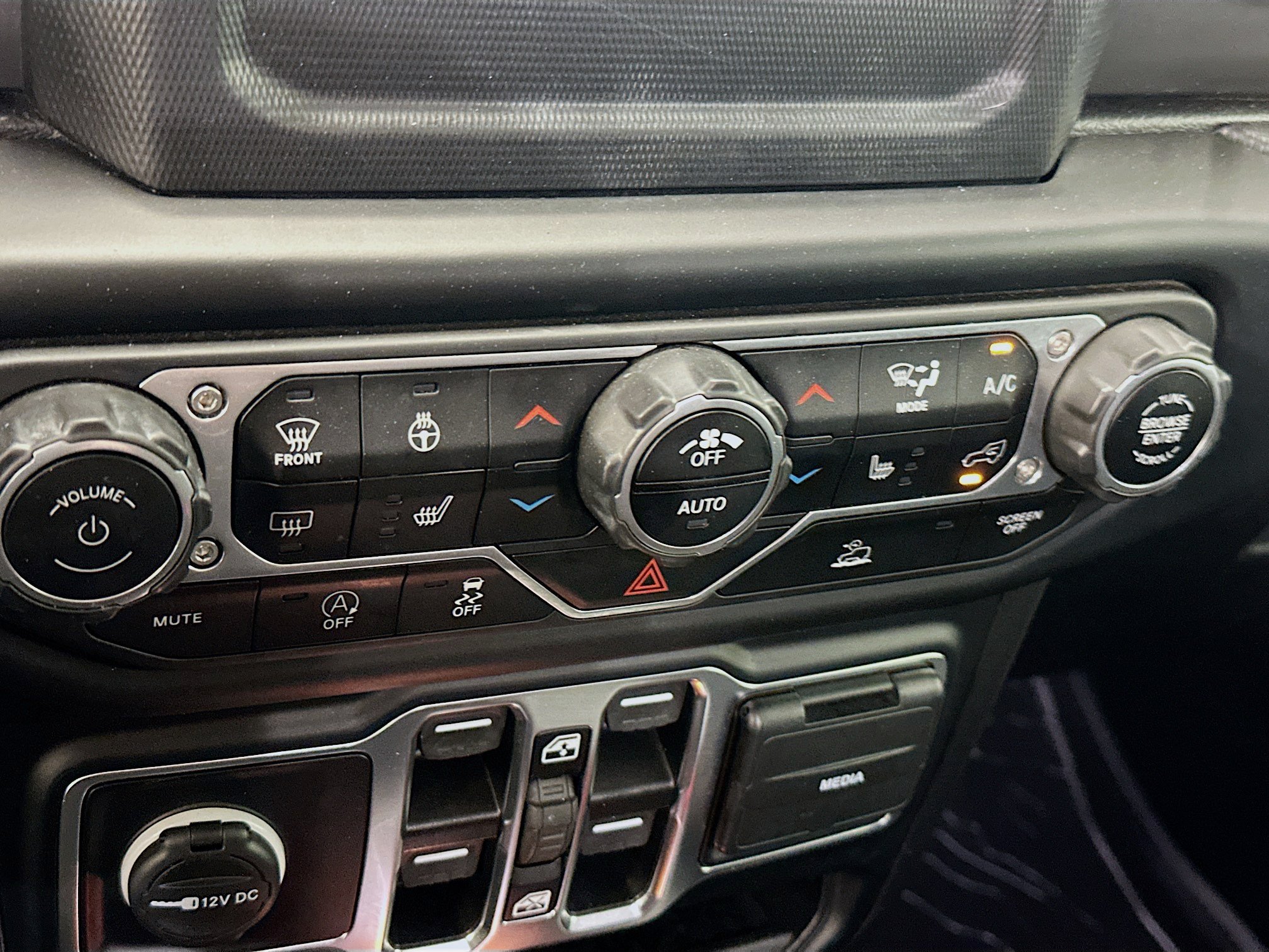 Used 2023 Jeep Gladiator Sport AWD/4WD image 24