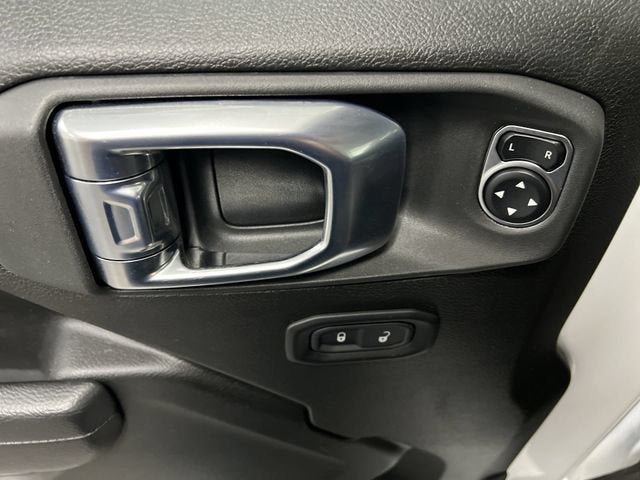 Used 2026 Jeep Wrangler Unlimited Rubicon AWD/4WD image 22