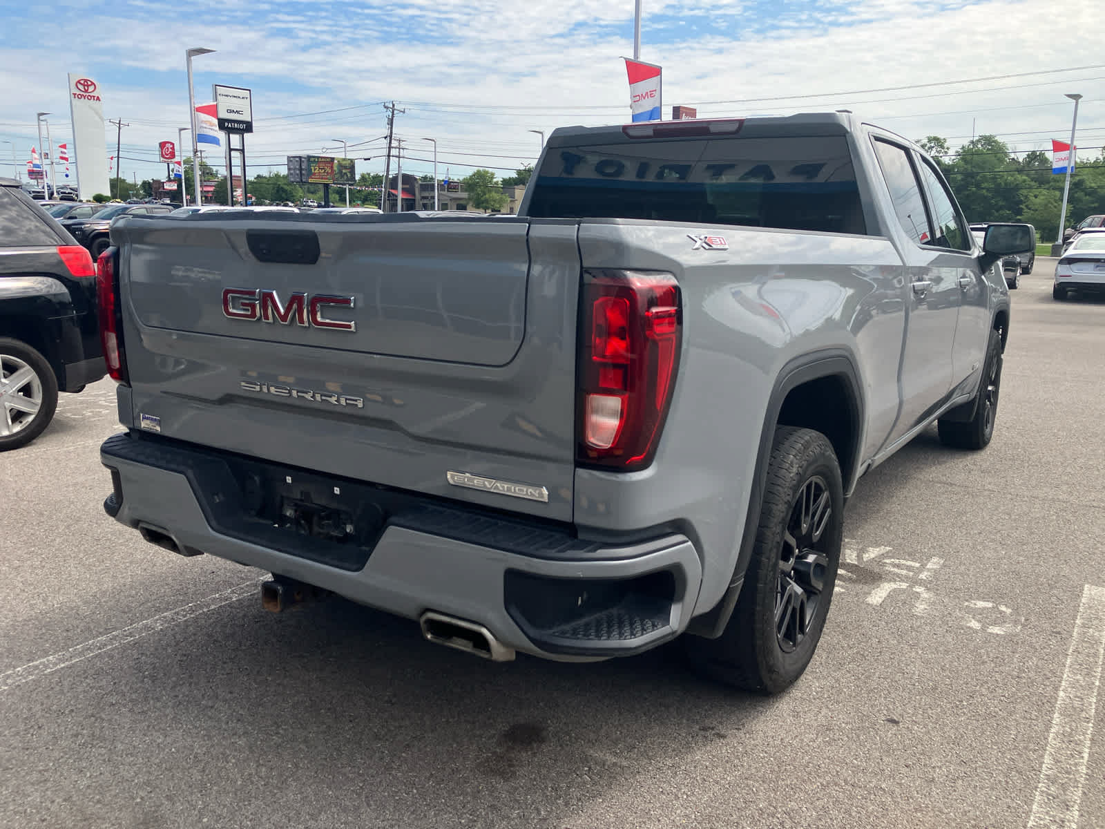 Used 2024 GMC Sierra 1500 Elevation w/ X31 Off-Road Package AWD/4WD image 7