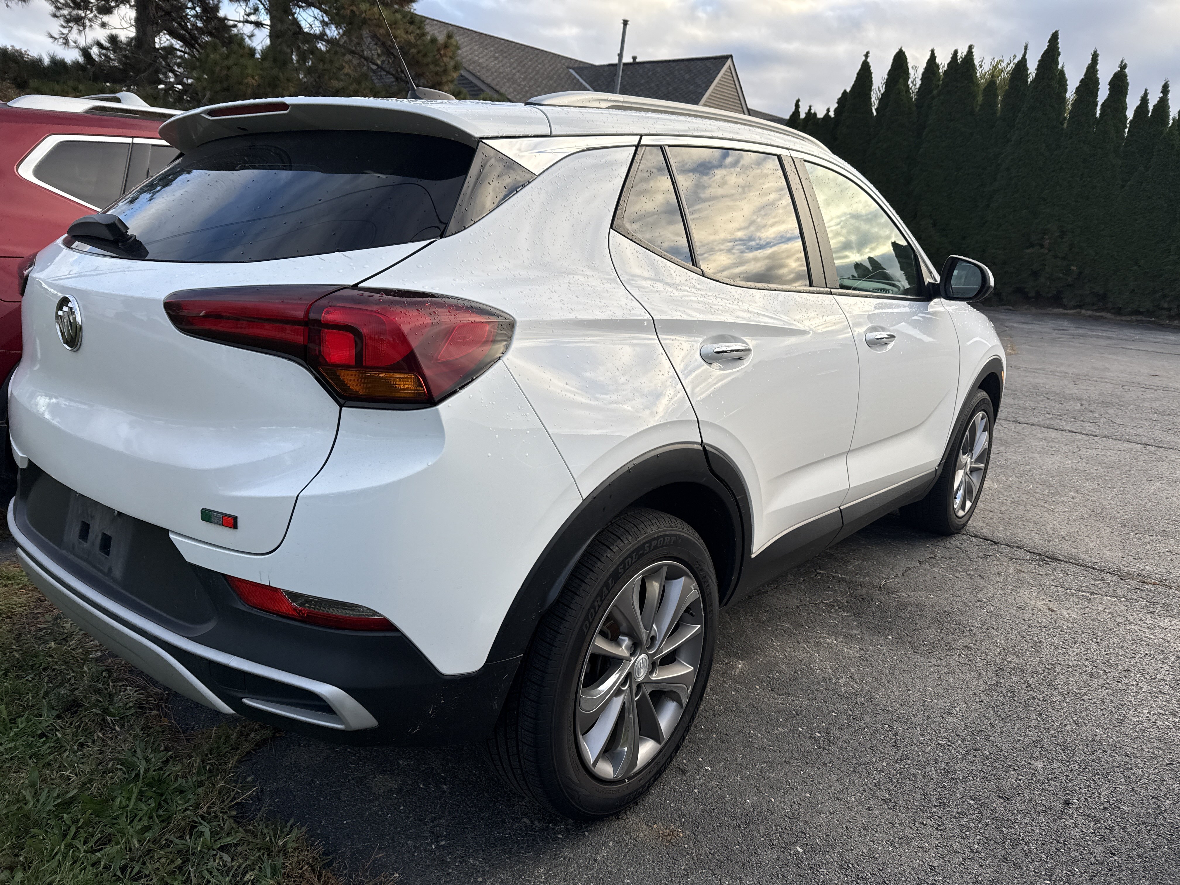 Used 2021 Buick Encore GX Select w/ Experience Buick Package AWD/4WD image 3