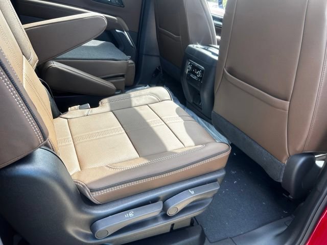 New 2026 Chevrolet Suburban High Country AWD/4WD image 25