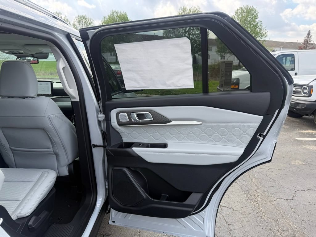 New 2026 Ford Explorer Platinum w/ LUX Leather Package AWD/4WD image 56