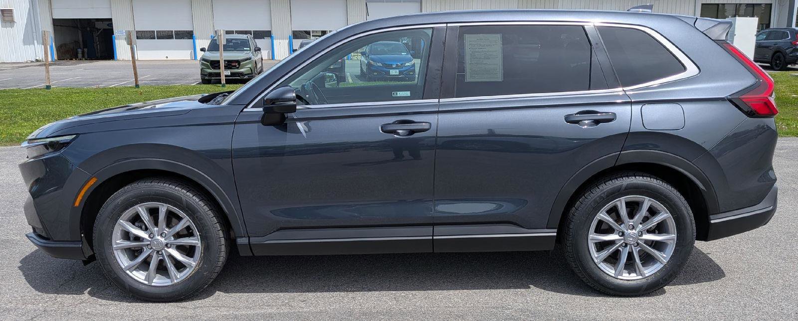 Used 2023 Honda CR-V EX-L image 6