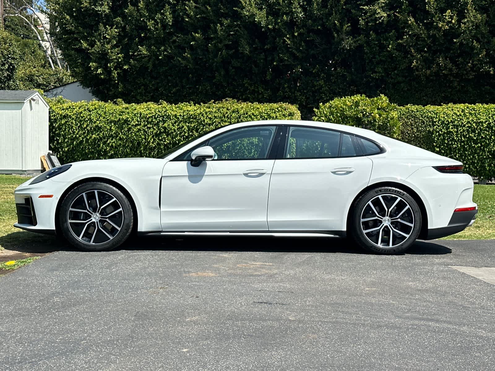 New 2026 Porsche Panamera RWD image 2